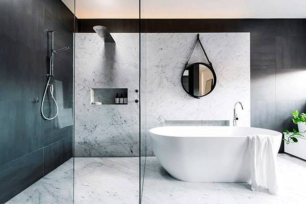 Дизайн интерьера ванной комнаты, идеи в разных стилях, фото работ