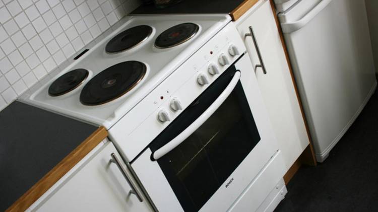 Как выбрать электрическую кухонную плиту