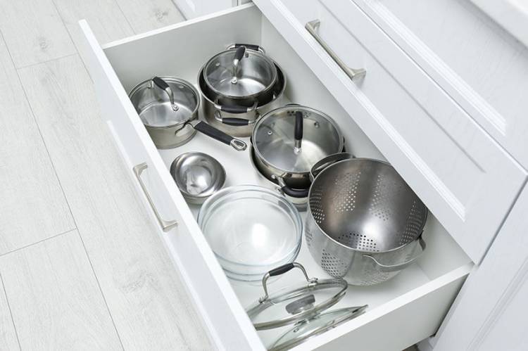 Идеи хранения посуды на кух